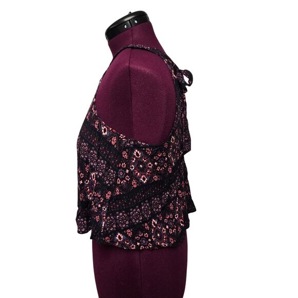 Women's Hollister Red & Blue Paisley Boho Flowy Cropped Tank Top | Size Small - Picture 2 of 9